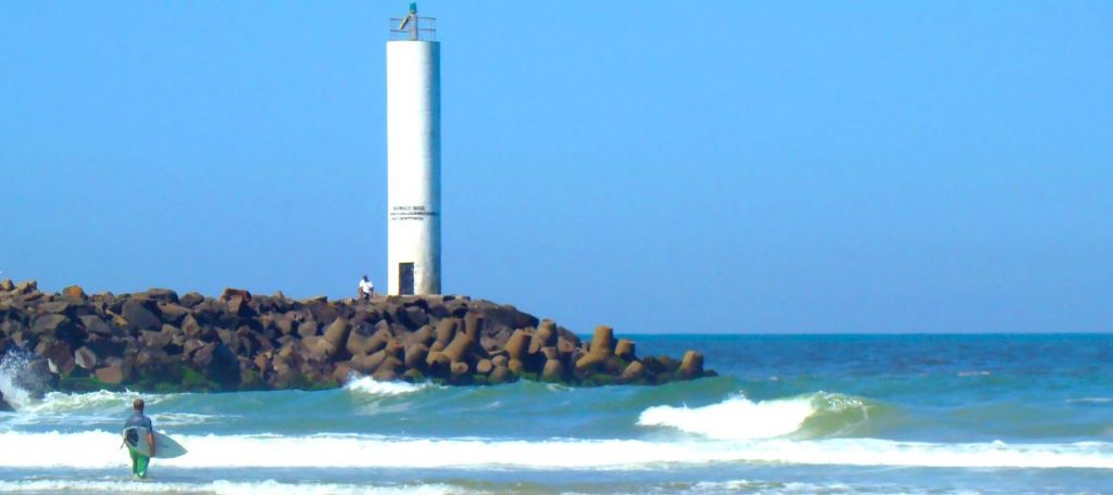 Praia dos Molhes Torres